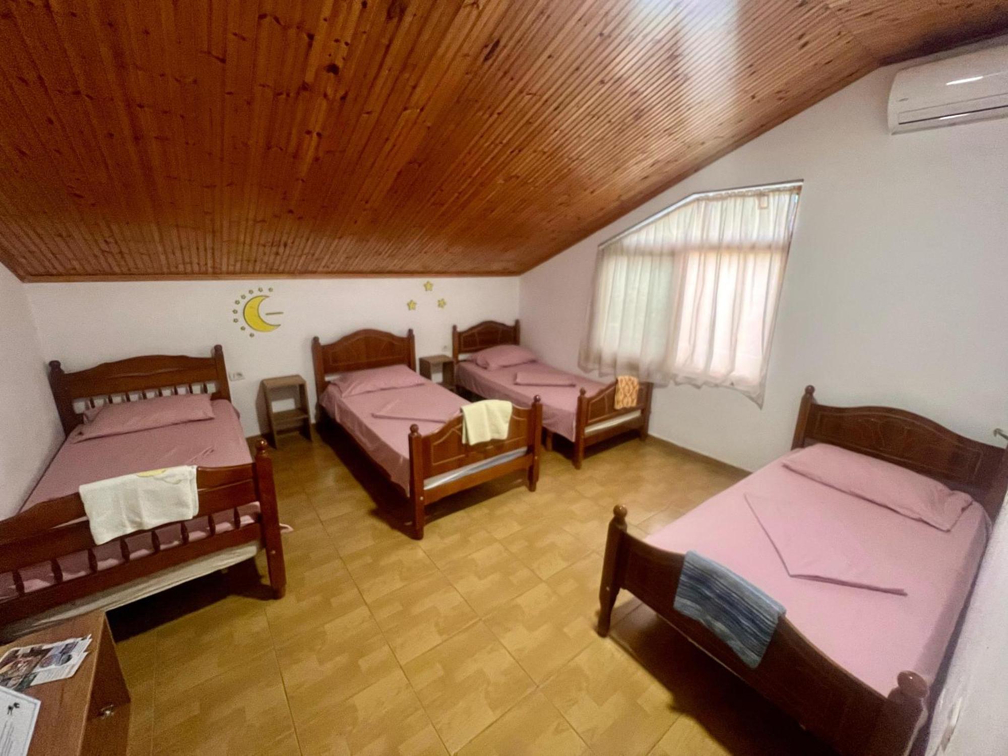 Happy Corner Guest House Shkodër Exterior foto