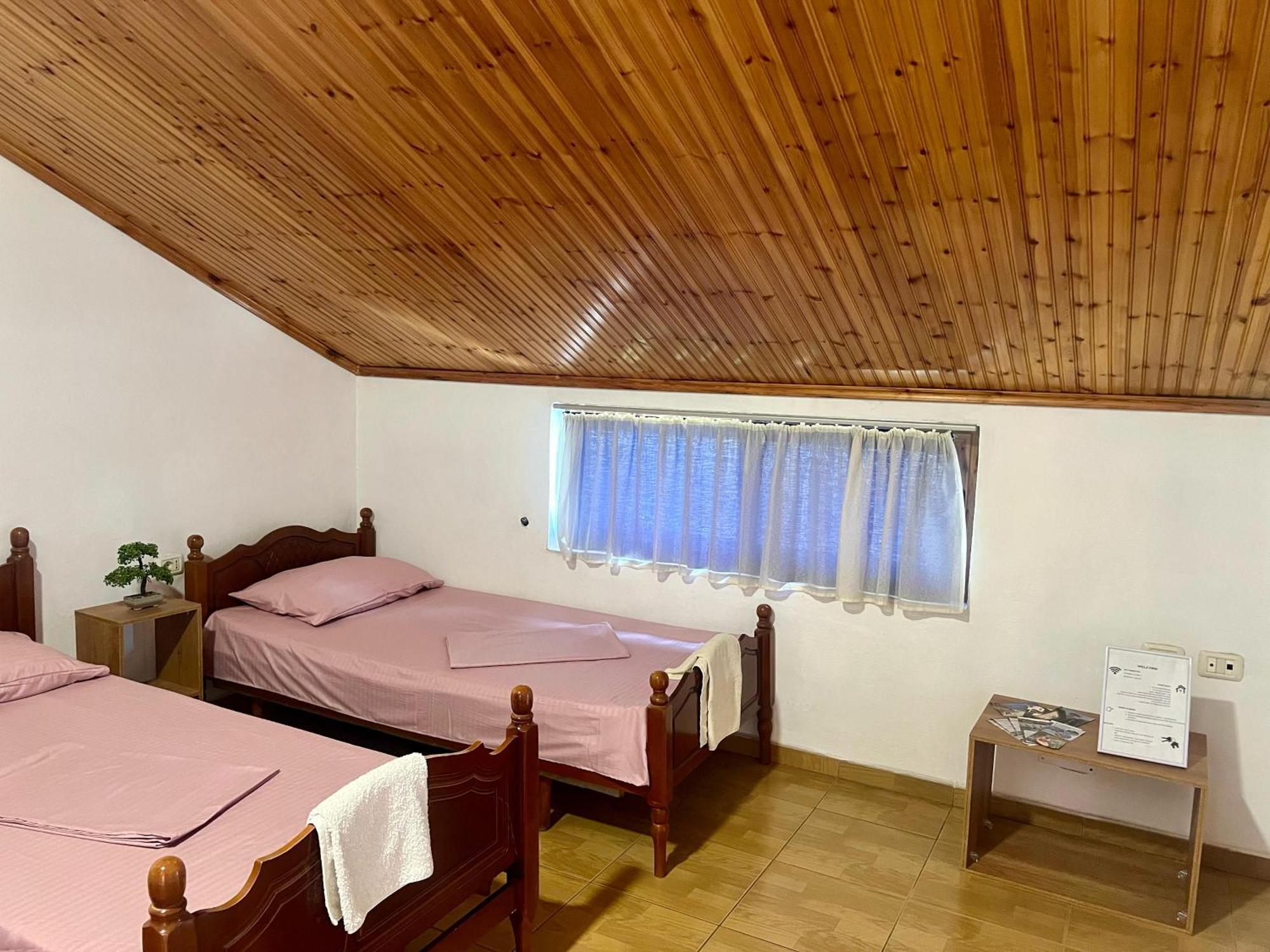 Happy Corner Guest House Shkodër Exterior foto