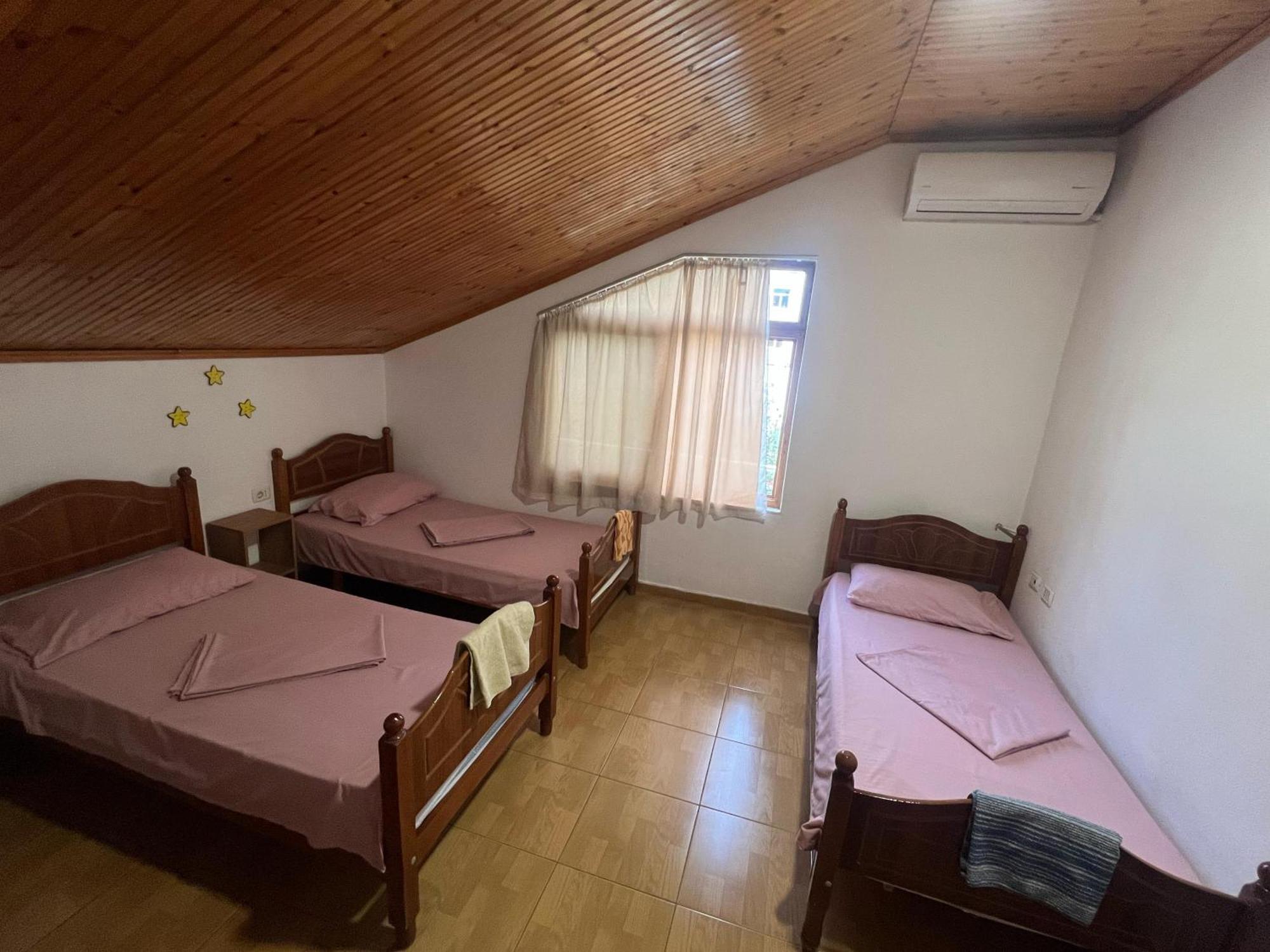 Happy Corner Guest House Shkodër Exterior foto