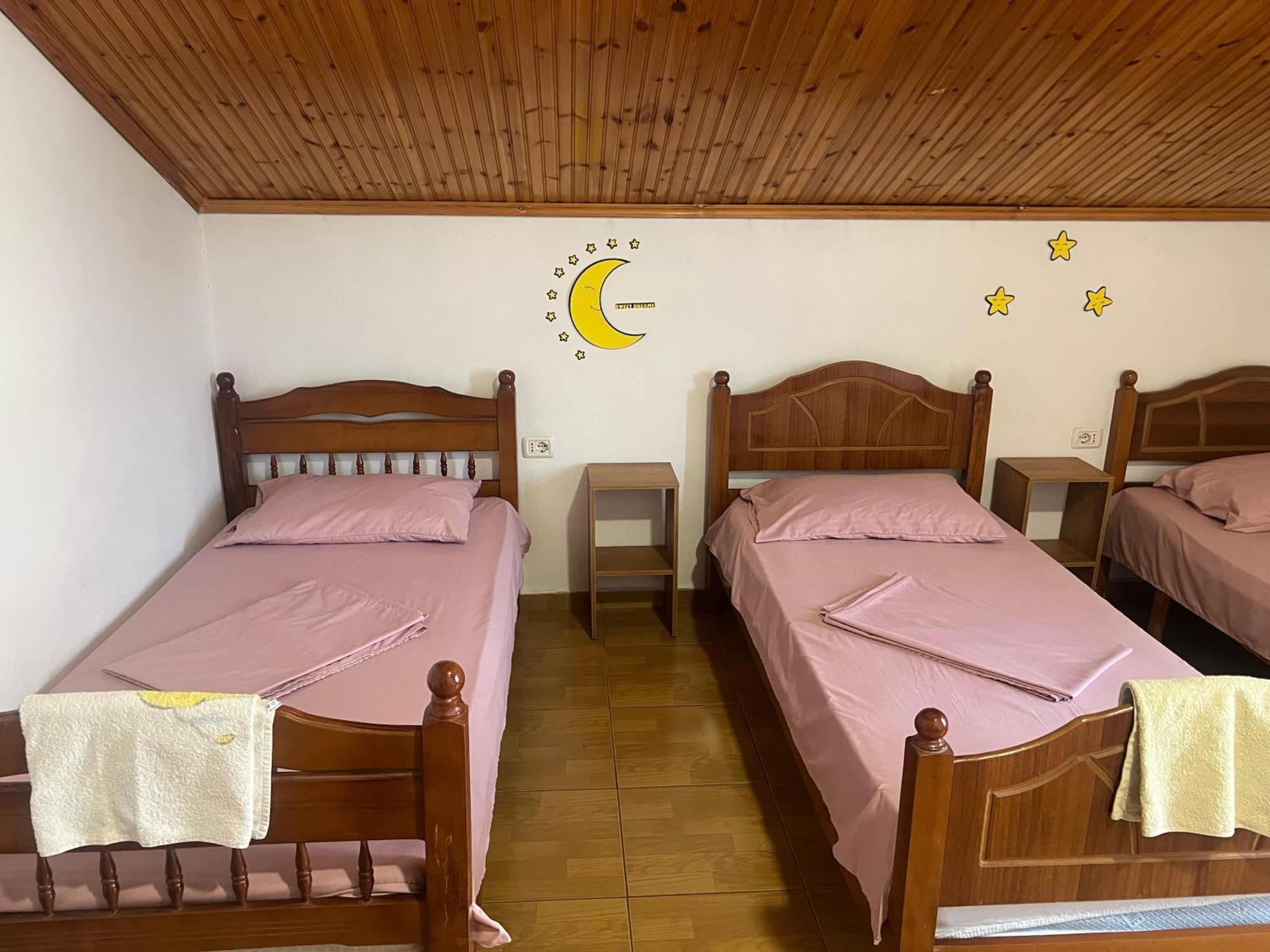 Happy Corner Guest House Shkodër Exterior foto