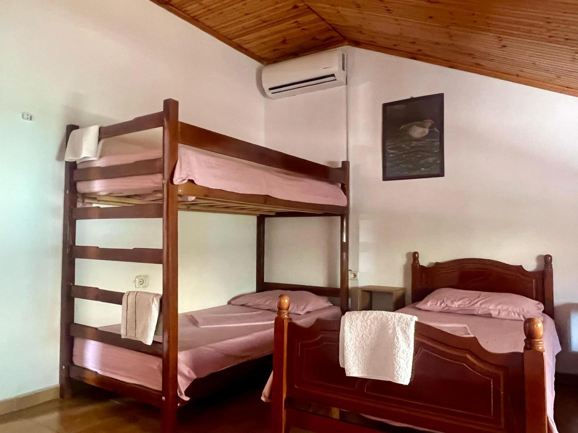 Happy Corner Guest House Shkodër Exterior foto
